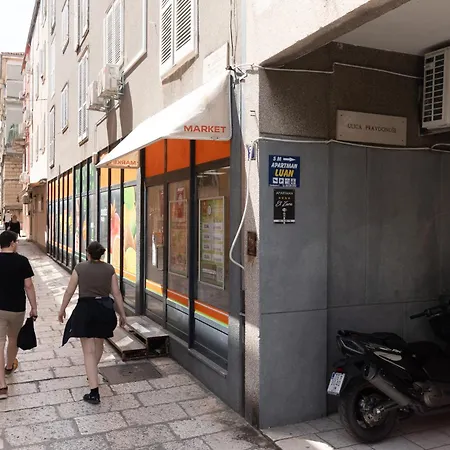 Cityheart-rooms By Adriaticexplorer